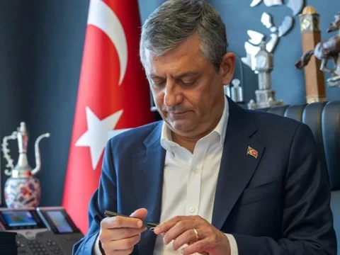 Chpden istifa eden milletvekilleri tbmm sistemine bagimsiz olarak islendi yyJYVJdY