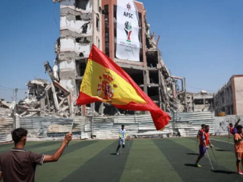 Gazzenin dunya kupasi finalindeki takimi ispanya xfLSyxLL